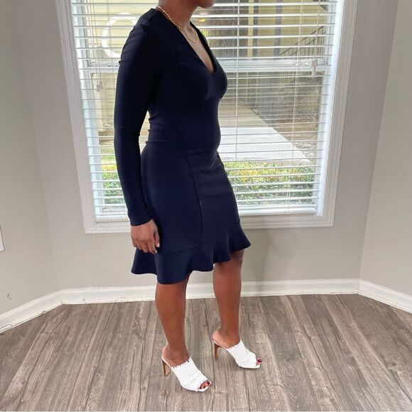 Boston Proper Knee Length Fluted Flare Fishtail Long sleeved V Neck Dress LBD - Picture 4 of 14